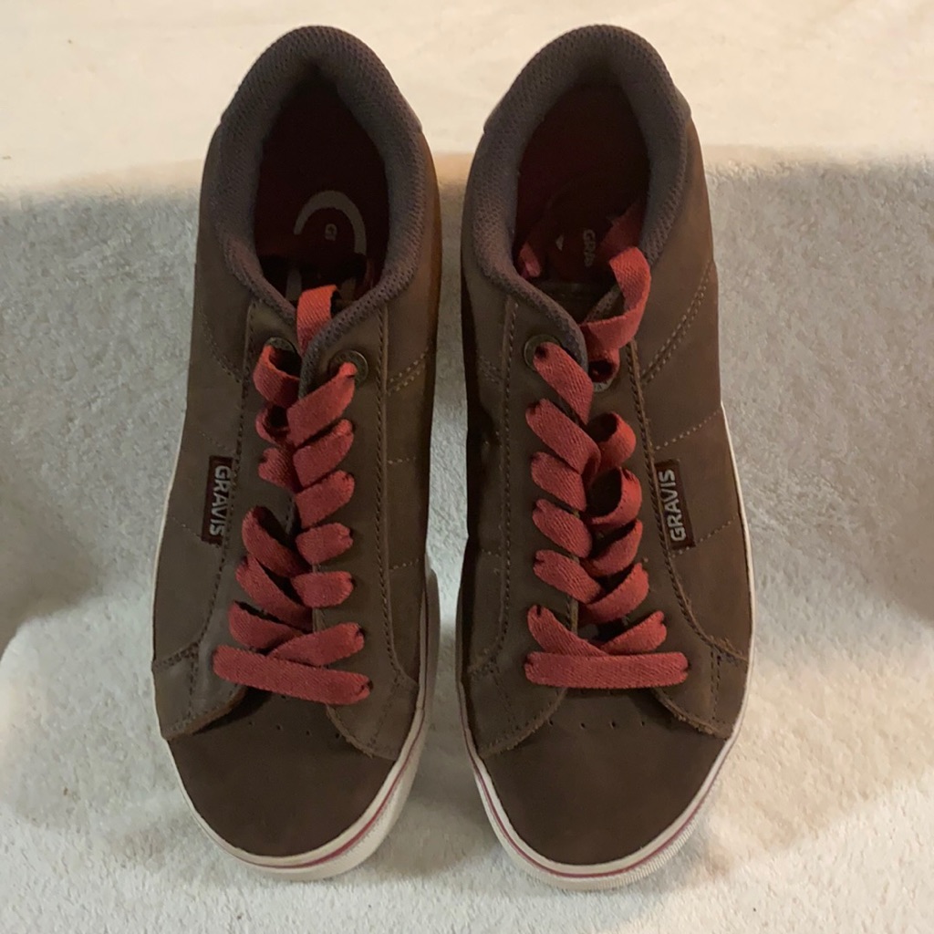 Rare Mens Gravis Skate Shoes